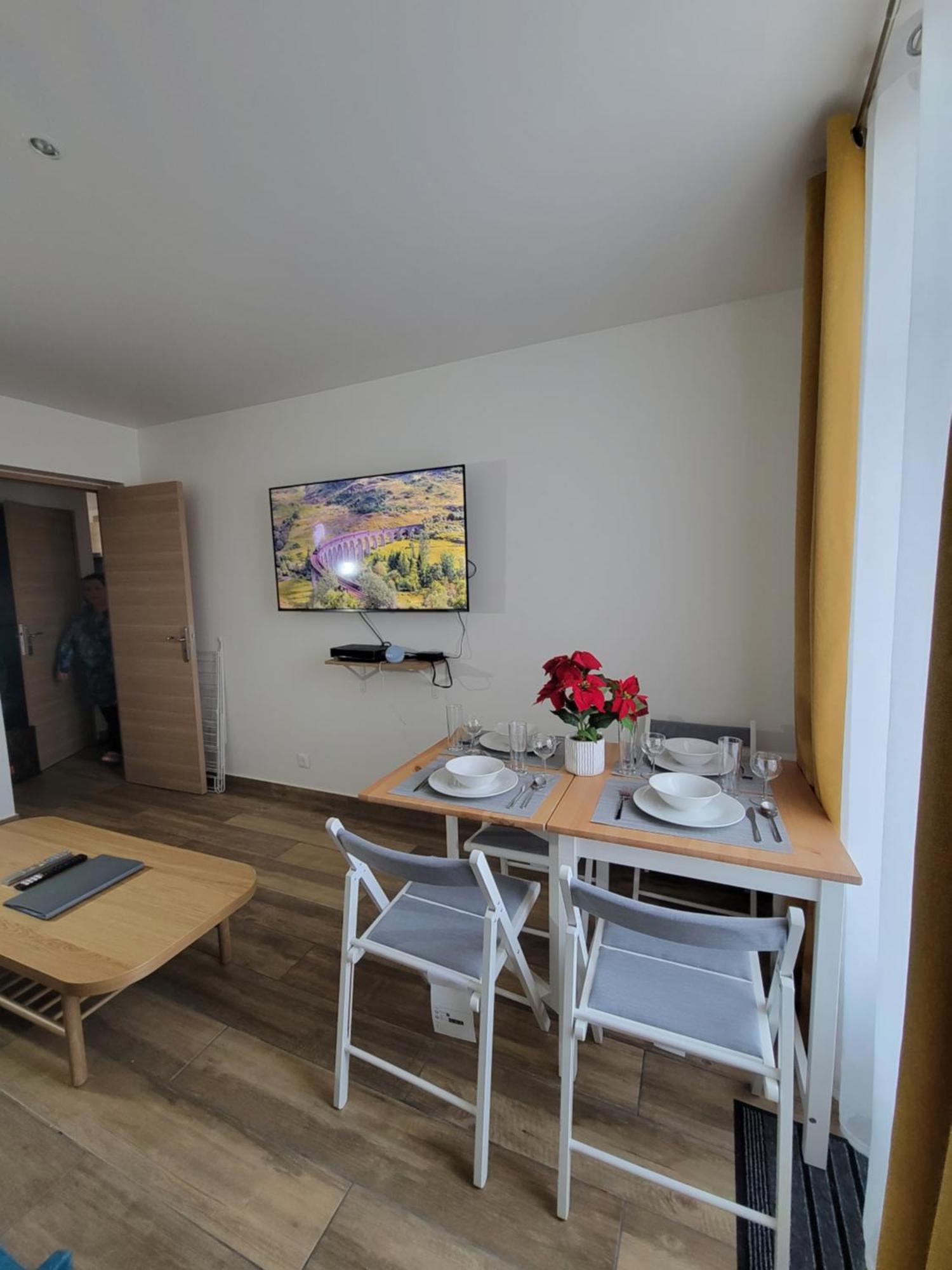 Amazing Apartment A Stone'S Throw From The City Of Lights - Paris กลีชี ภายนอก รูปภาพ